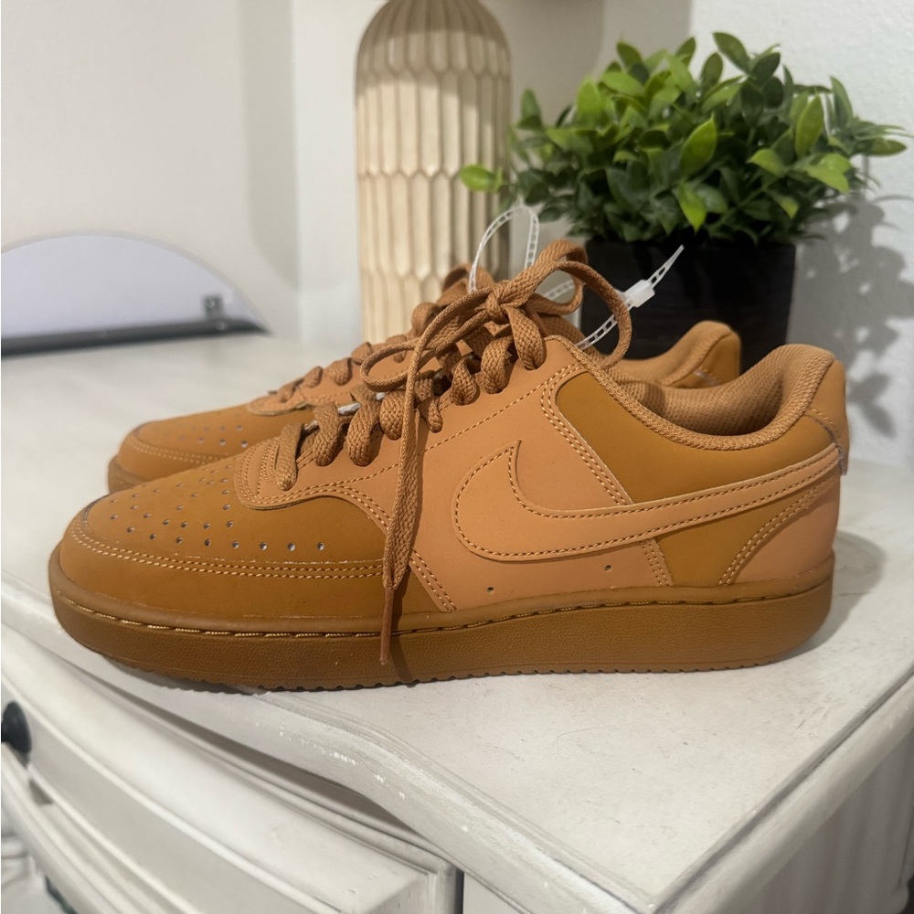 Nike Tan Sneakers